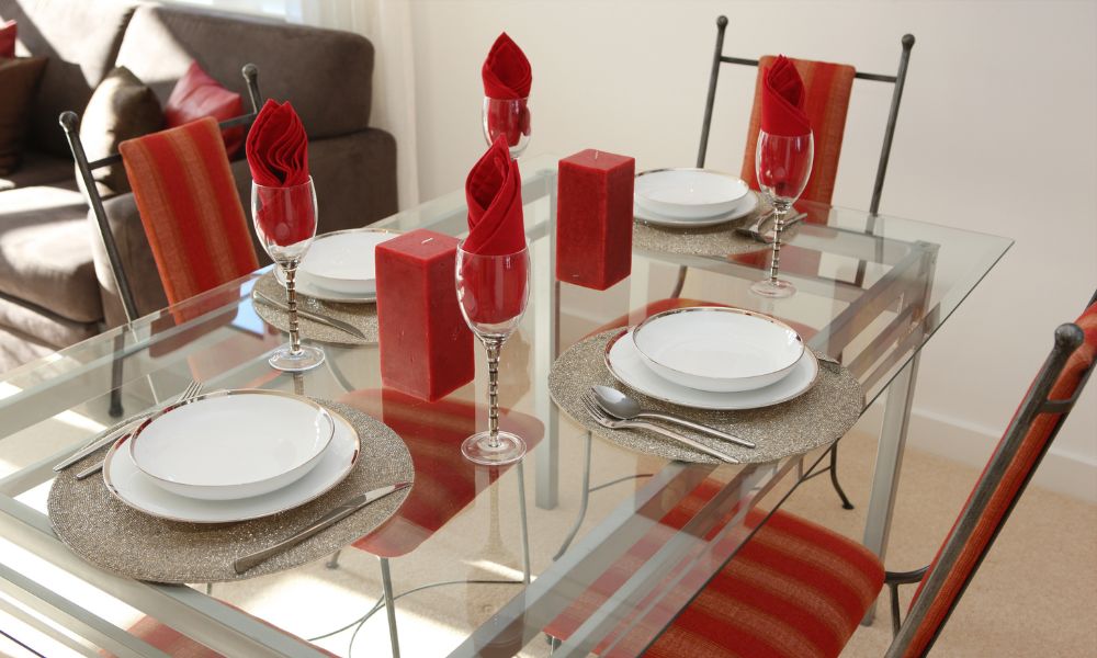 Selecting the Best Color for Your Glass Tabletop